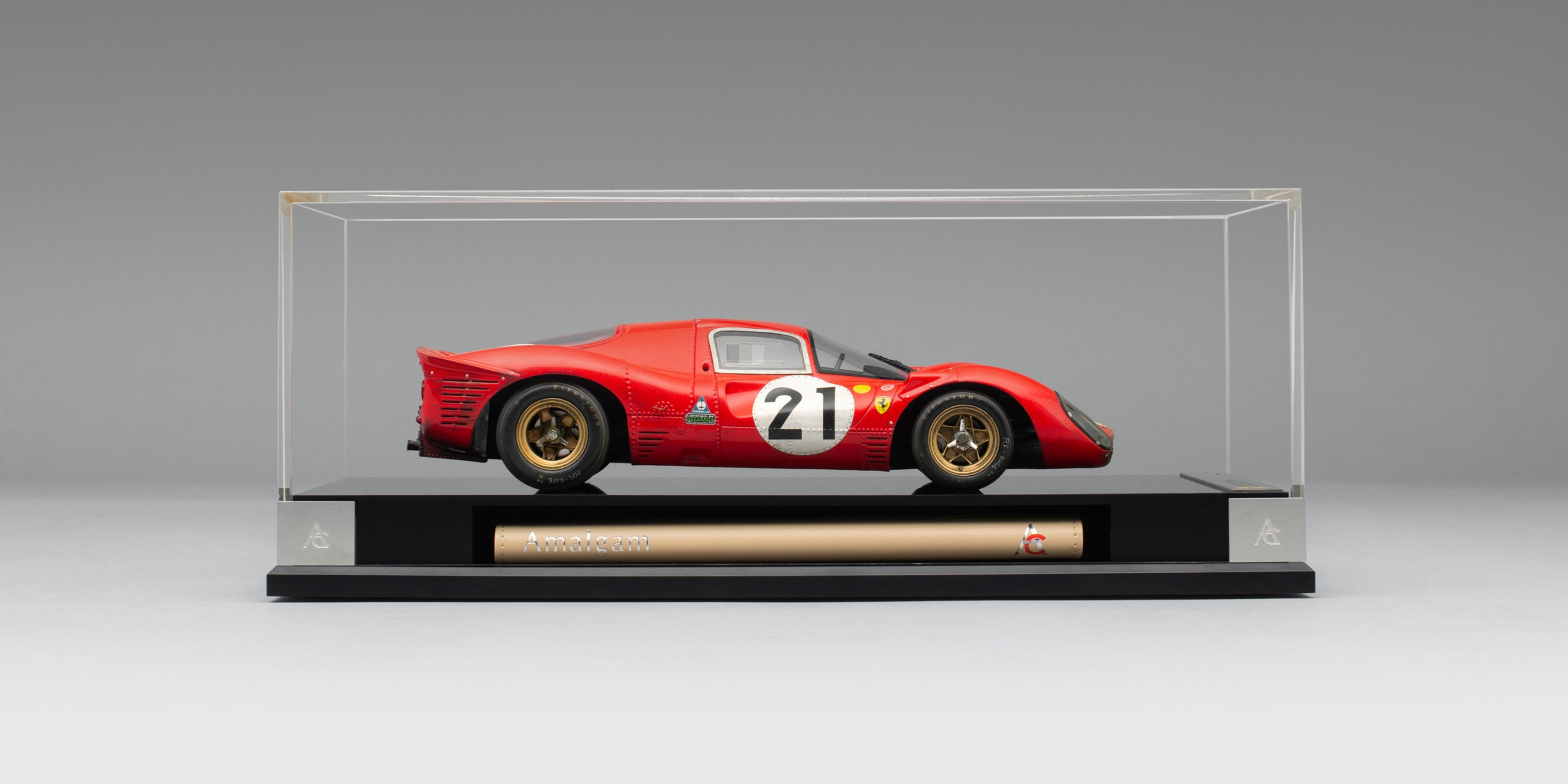Amalgam M5933-RWV FERRARI 330 P4 - 1967 LE MANS - 2ND PLACE Amalgam M5933-RWV FERRARI 330 P4 - 1967 LE MANS - 2ND PLACE