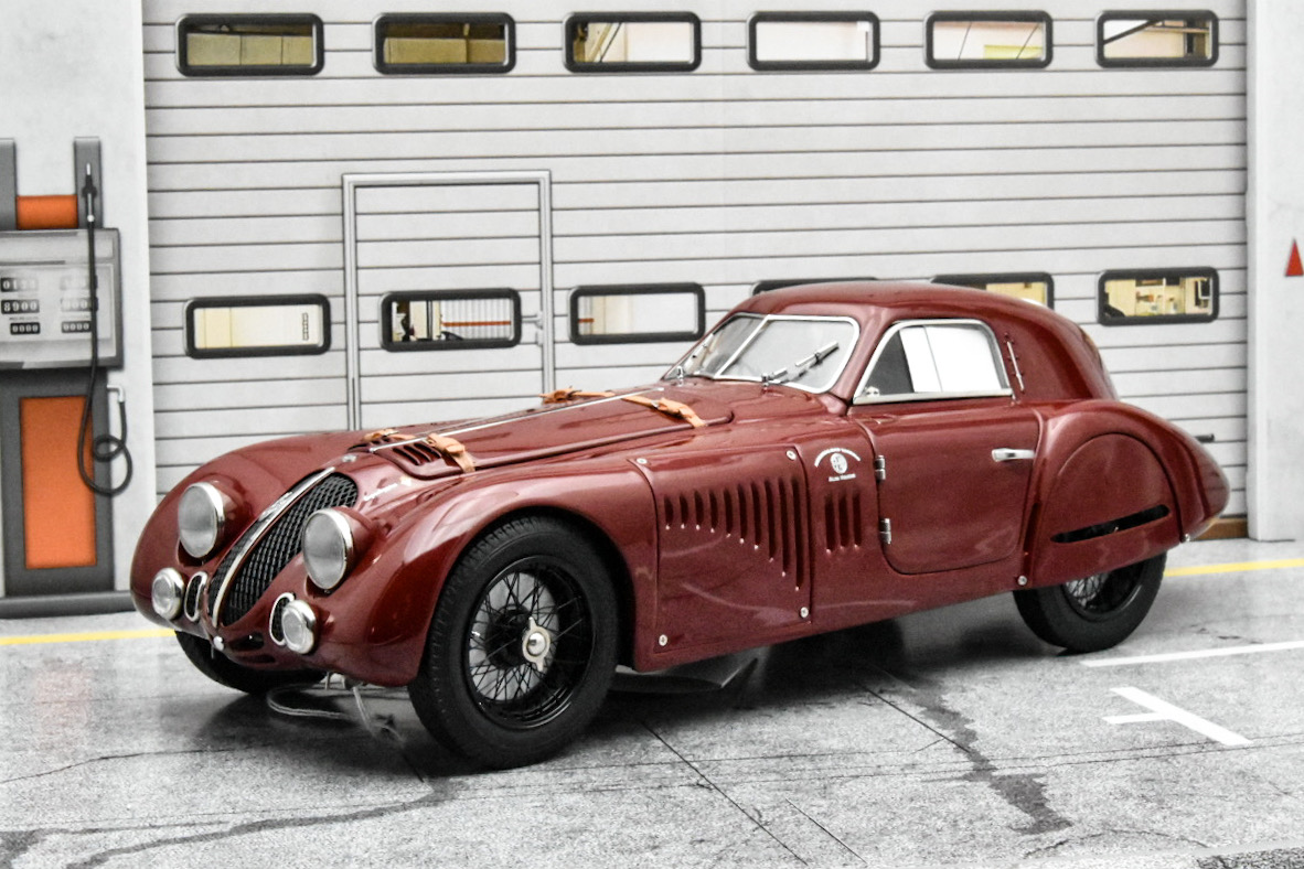 CMC M-107 Alfa-Romeo 8C 2900 B Speciale Touring Coupé, 1938 CMC M-107 Alfa-Romeo 8C 2900 B Speciale Touring Coupé, 1938